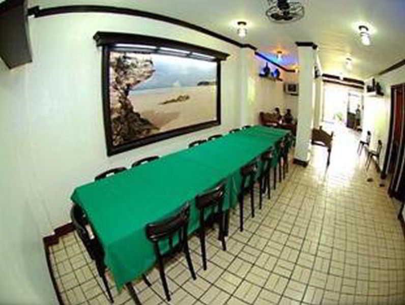 Nikkos Place Travellers Inn Manoc-Manoc Exterior photo